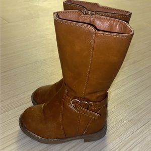 Girl Children Place Brown Boots